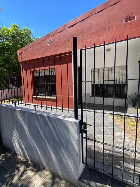 Casa de 3 dormitorios en alquiler en Zona universidades, Concepción del Uruguay