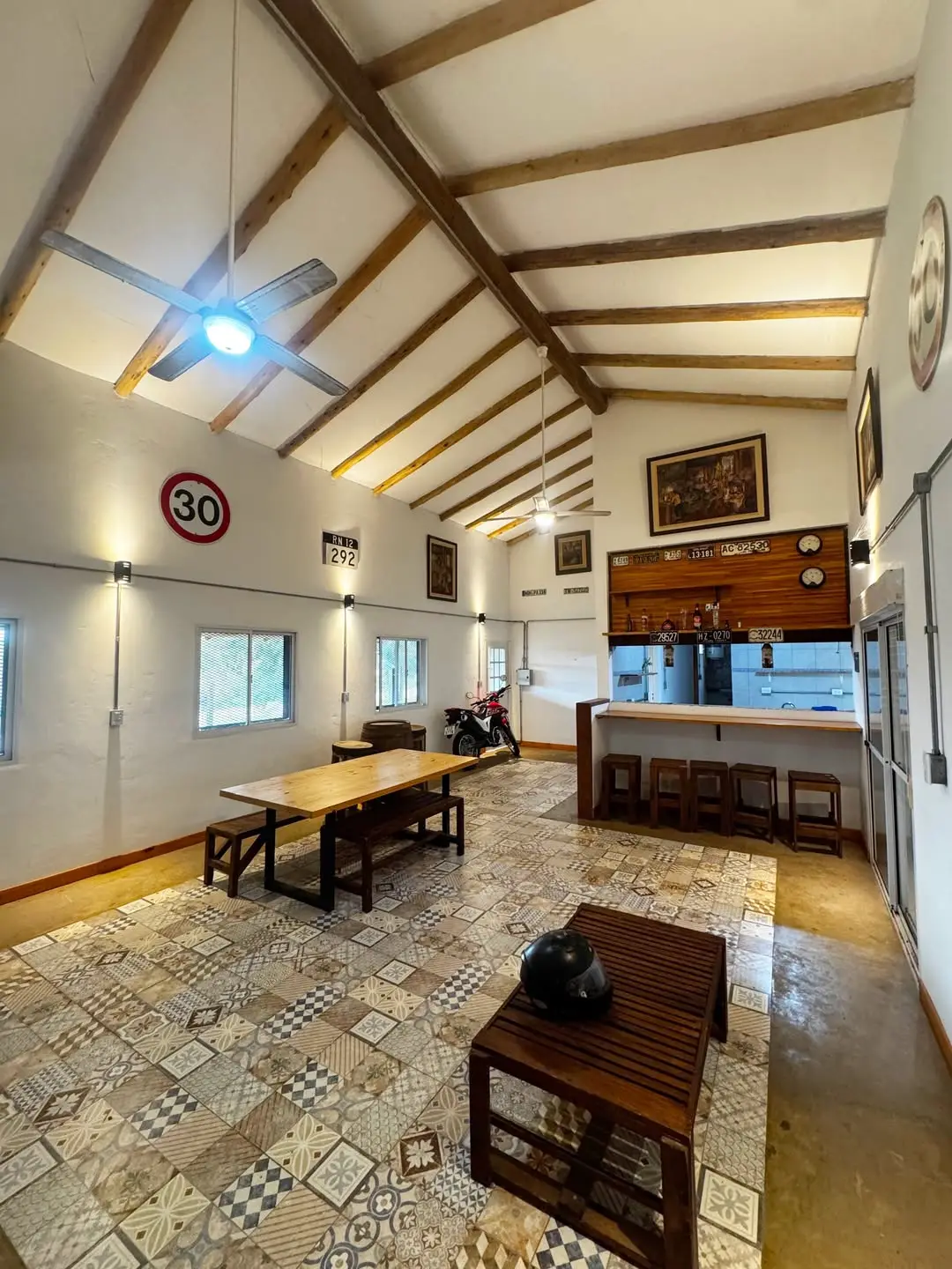 Casa de 2 dormitorios en alquiler en Barrio Las Quintas, Concepción del Uruguay — foto 1