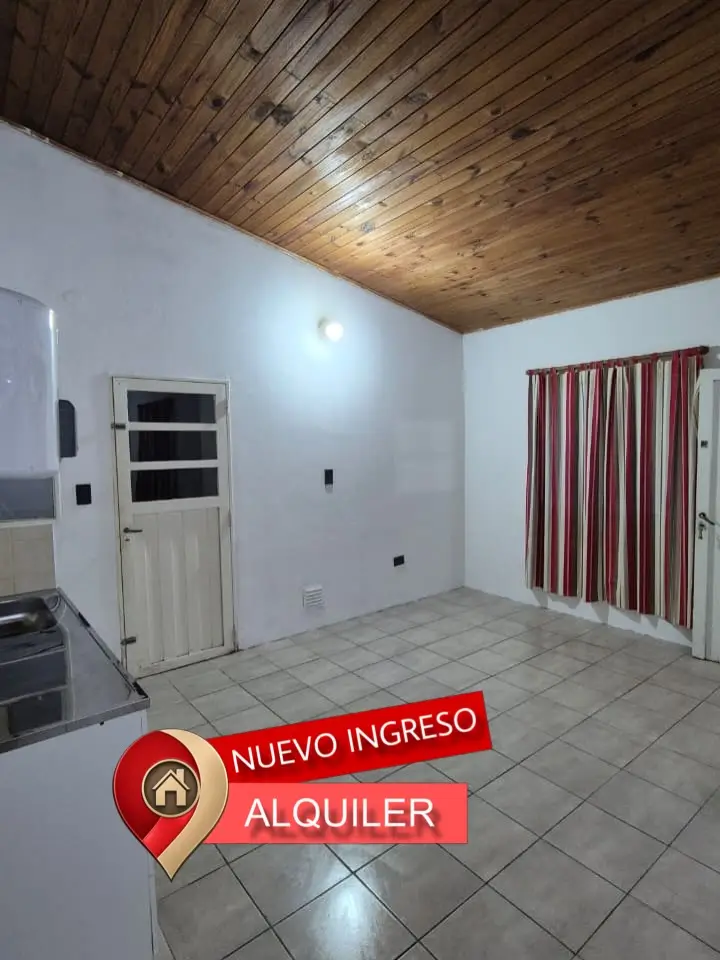 Casa de 2 dormitorios en alquiler en Concepción del Uruguay — foto 2