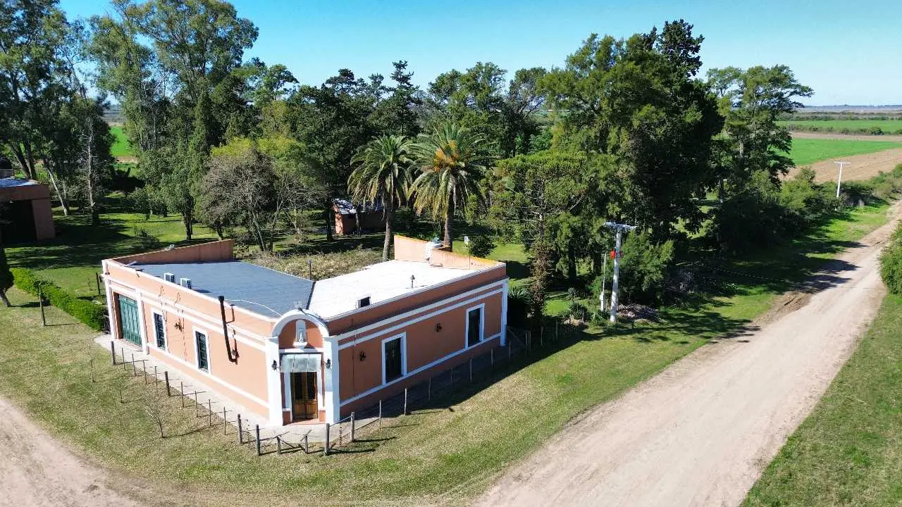 Casa de 3 dormitorios en venta en Caseros — foto 1