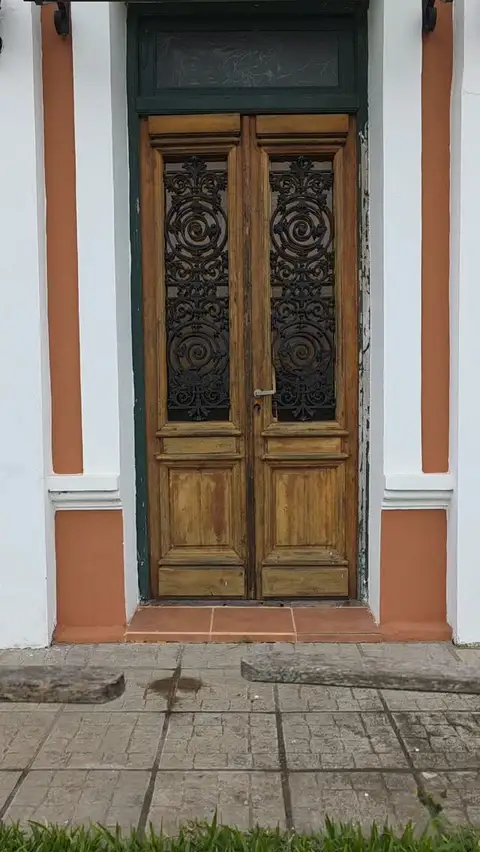 Casa de 3 dormitorios en venta en Caseros