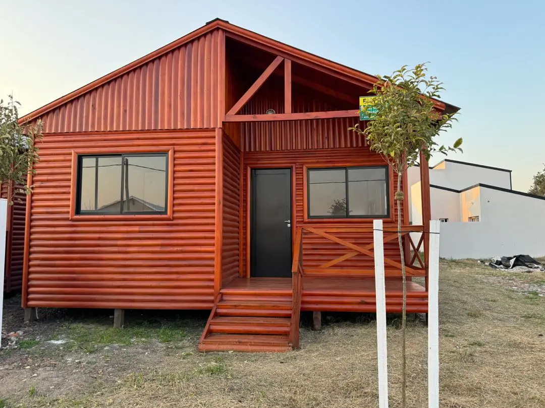 Casa de 2 dormitorios en alquiler en Caseros — foto 1
