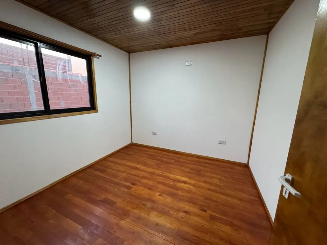 Casa de 2 dormitorios en alquiler en Caseros — foto 8