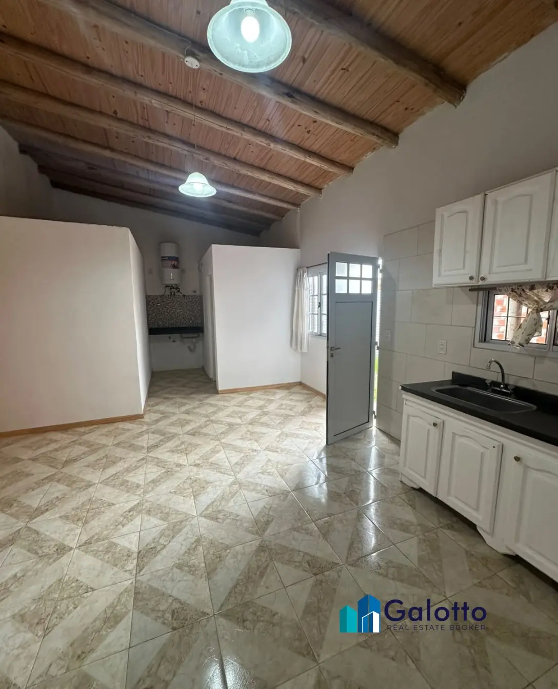 Casa de 2 dormitorios en alquiler en Barrio 150 Viviendas, Concepción del Uruguay — foto 4